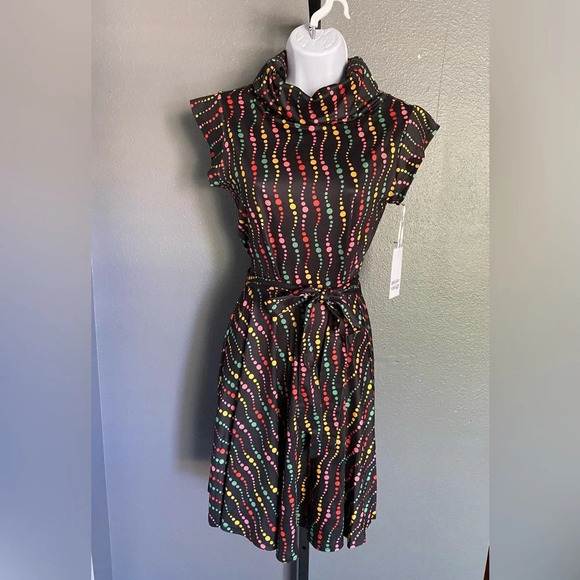 🦋B2G1🦋UNIQUE VINTAGE Black & Rainbow Dots Fit and Flare Dress NWT | SMAL… - Picture 6 of 11